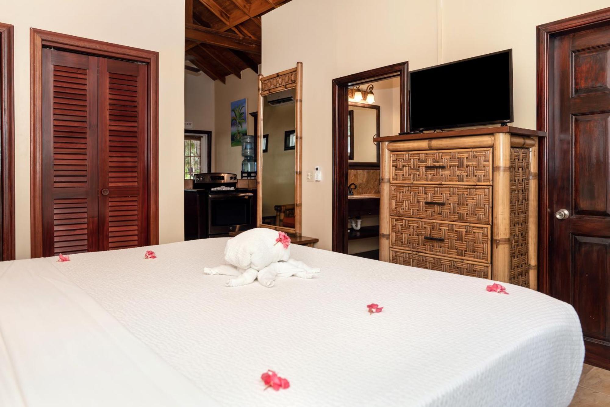 X'Tan Ha- The Waterfront Hotel San Pedro  Luaran gambar